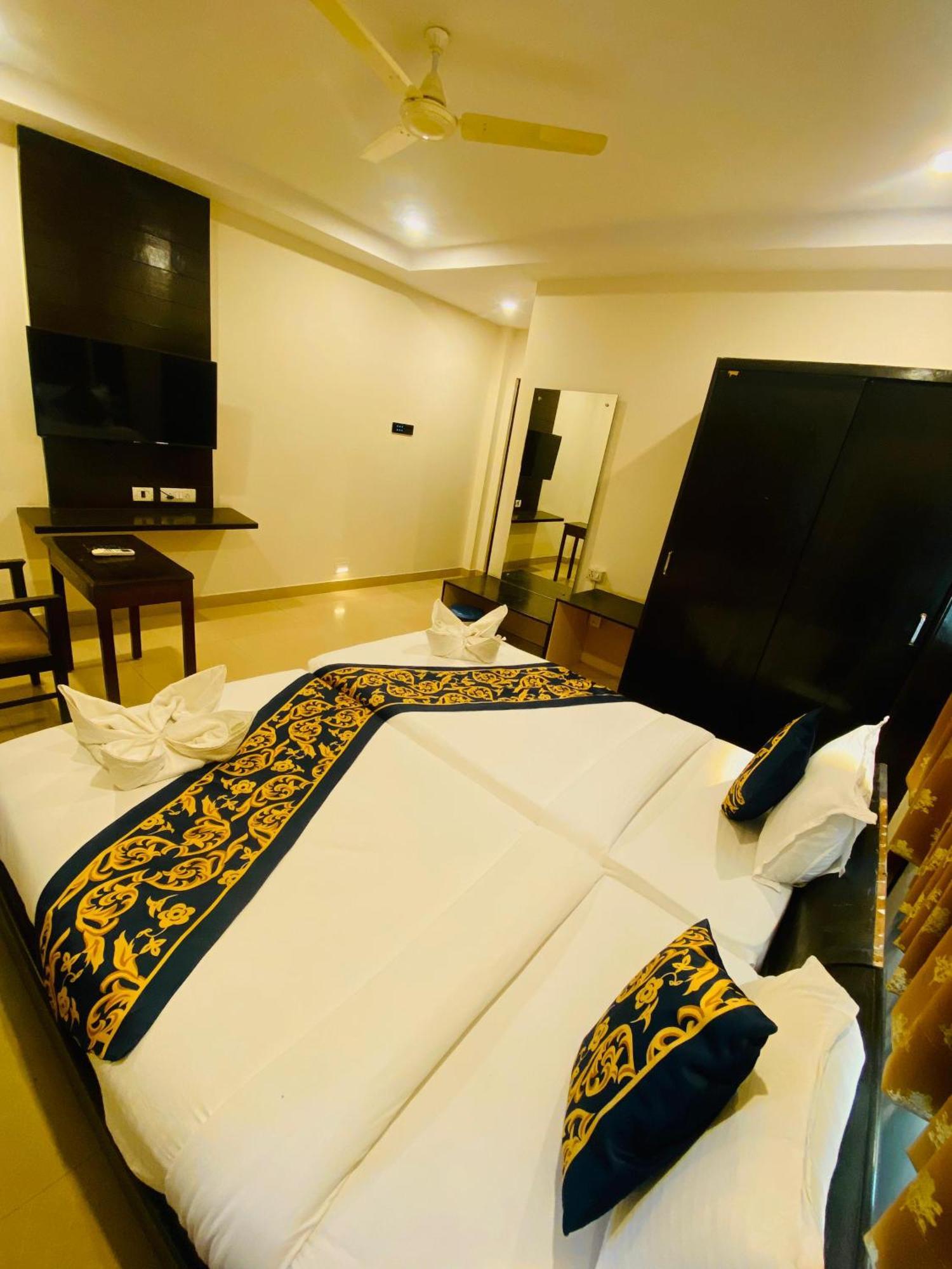 Shloka Residency Ξενοδοχείο Shamshabad Εξωτερικό φωτογραφία
