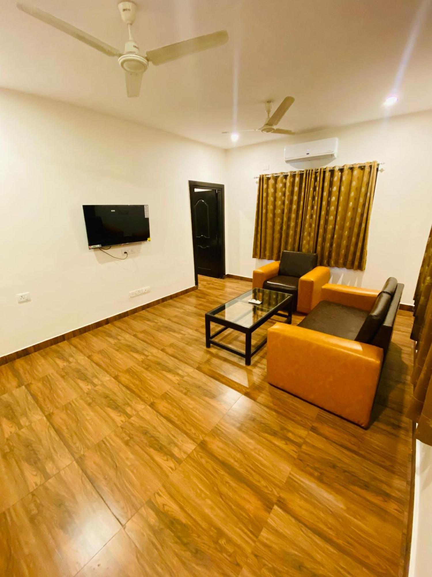 Shloka Residency Ξενοδοχείο Shamshabad Εξωτερικό φωτογραφία